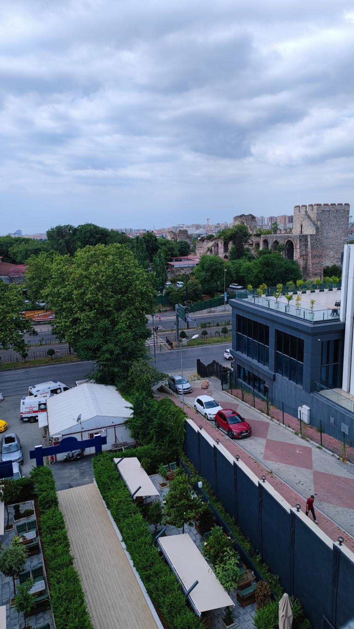 Porta Romanos Hotel Istanbul Exterior photo